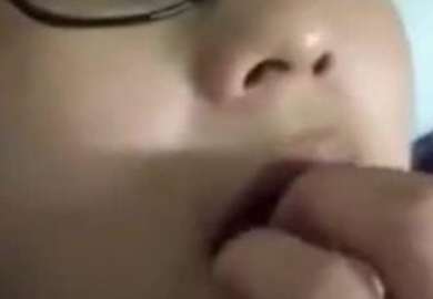 [운반 고품질의 표면공출] 원래 순정이었던 어린 여동생은 억지로 교양해 음아로 되였다. 대학생 미모가 헤어지고 찌꺼기 남자에게 대량 섹스 셀카를 폭로했다 (1)