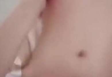 叛逆反差小学妹，同学老师眼中的乖乖女私下超级反差，主动用小穴温暖爸爸的大鸡巴 被操的叫爸爸 (1)