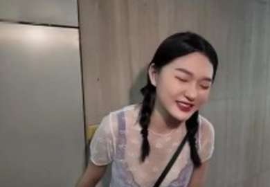 [History of the Degeneration of a Female College Student], 21-year-old inspirational international student [Wei Qiao 'an] Works in the sea, trained by jumping eggs, and a continuous climax when the car is shaken until the legs are soft
