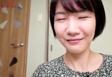 FC2 4697318 [uncoded x private photo] Husband's company went bankrupt! The debt-ridden housewife desperate to appear on the screen! Like an ordinary housewife visiting school and having bold sex!