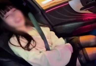 FC2 4731488 【4K高价珍品】<喷！喷！喷！>爆乳H罩杯巨乳服装店店员，拥有丰满的臀部和原始的性爱 [有]