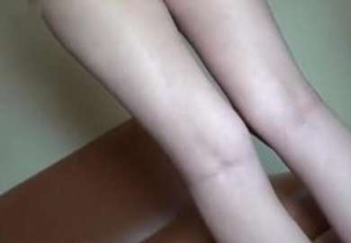 FC2 4778539 ♀180 刚毕业的18岁Nano的稚嫩身体被生猛的鸡巴享受♡半内半外完成♡这就是成人学习！包含阴道扩张采访★额外无码