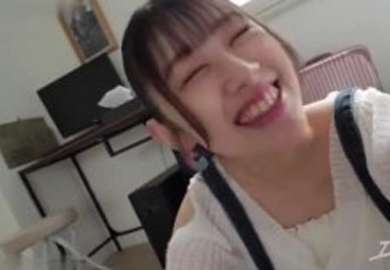 FC 24792484 [시간제한 특가] 한 지역 소녀 * 가 도쿄에 하룻밤을 보내다.이 모든 것은 그녀에게 완전히 새롭다.그녀는 수줍고 순수한 천사이며, 몸매가 작지만 풍성한 가슴을 가지고 있습니다.그녀는 흥분해서 울려고 한다!비록 그녀가 떨고 있는...