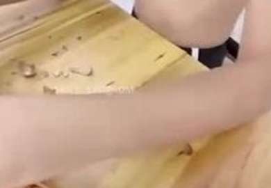 [친친상간 친매] 여동생은 남자친구랑 다투다가 집에서 화내는데 형이 형으로 친매를 도와 불을 끄는 줄은 몰랐다.